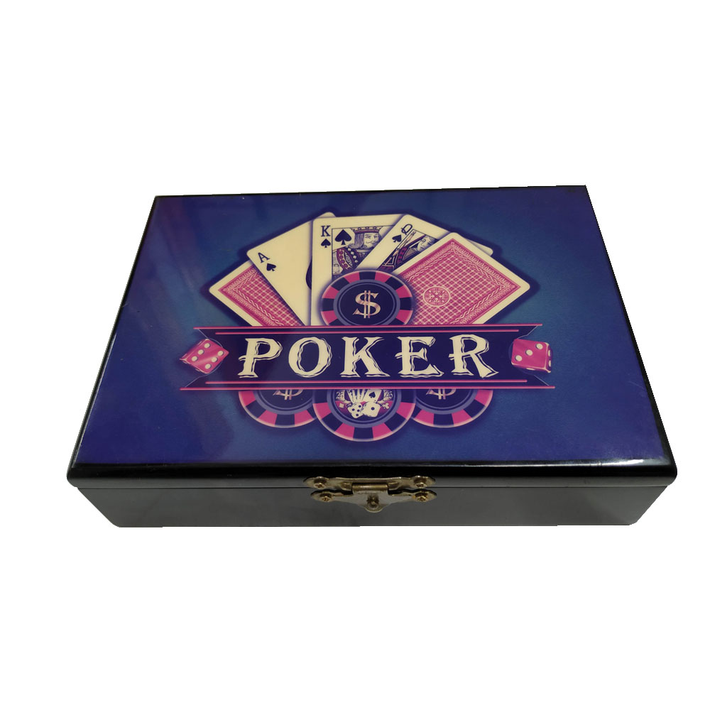 Δύο πλαστικοποιημένες τράπουλες poker σε πολυτελή θήκη 540gr.